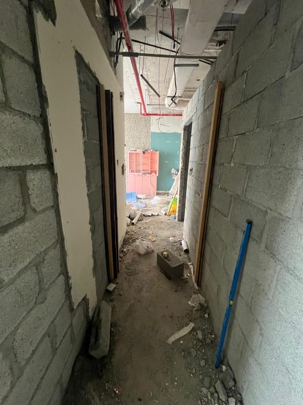Bedrooms corridor in new blockwork with door frames fixed